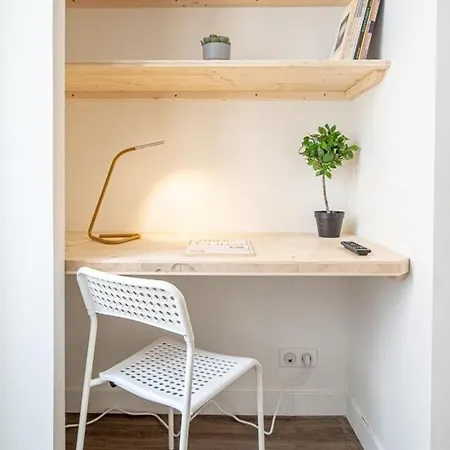 La Maison Gratte Ciel-studio Villeurbanne-jardin * Villeurbanne